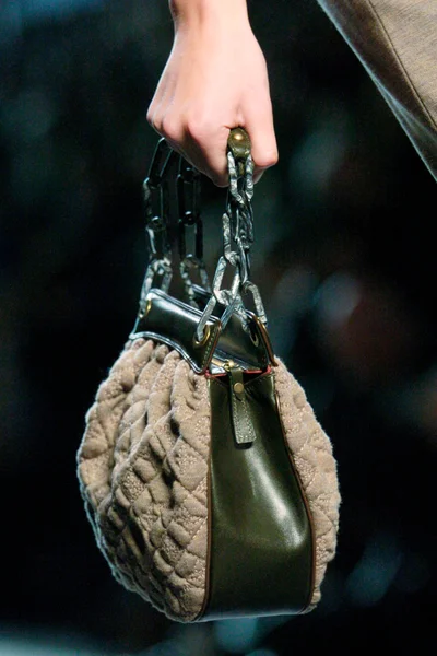 Look 30